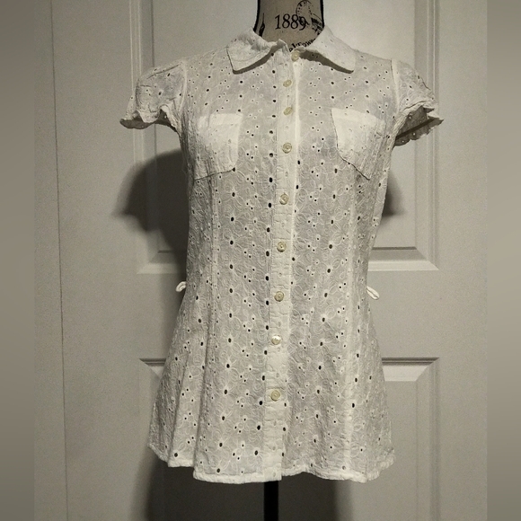 Charlotte Russe Tops - Charlotte Russe Eyelet Button-Up Top- Size L